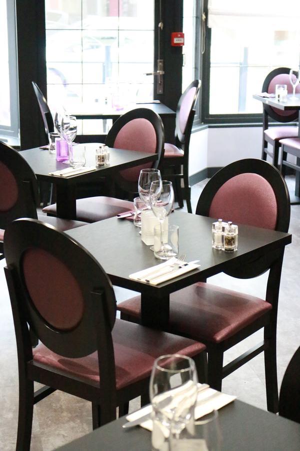 פונטורסון Hotel - Restaurant Eugenie מראה חיצוני תמונה