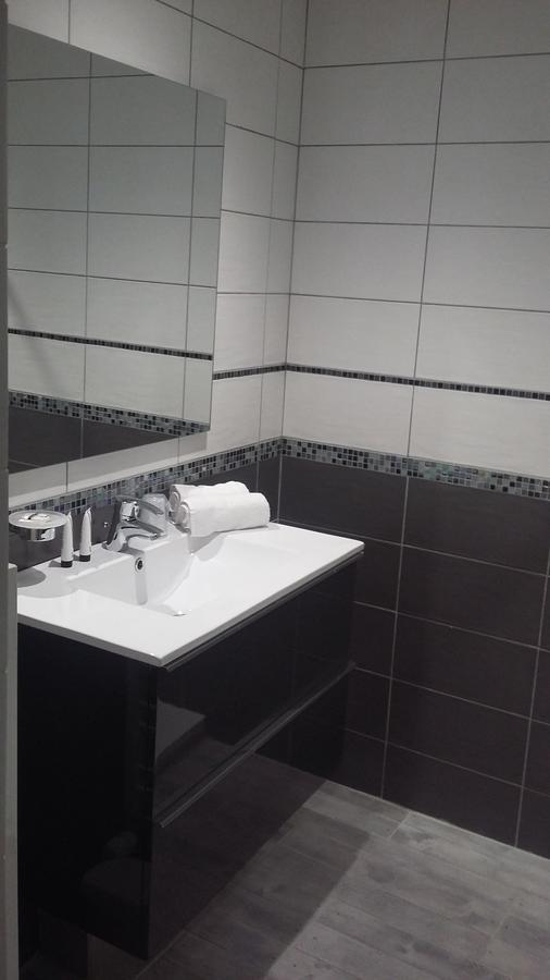 פונטורסון Hotel - Restaurant Eugenie מראה חיצוני תמונה
